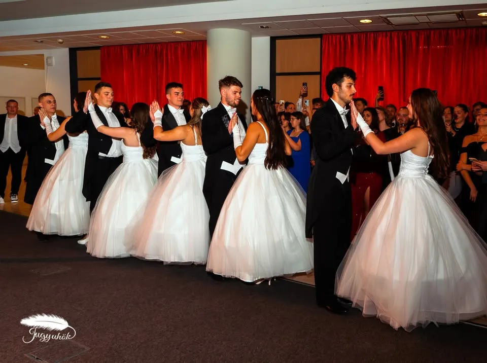 IX. Juhász Gyula Bál Open Dance